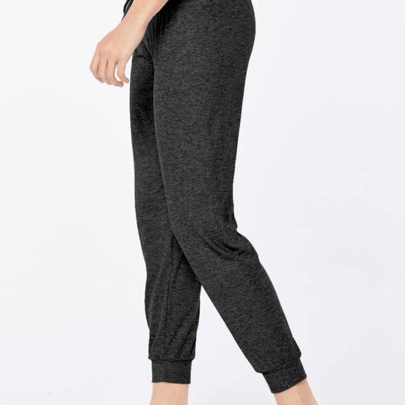 Beyond Yoga Lounge Around Jogger Pants